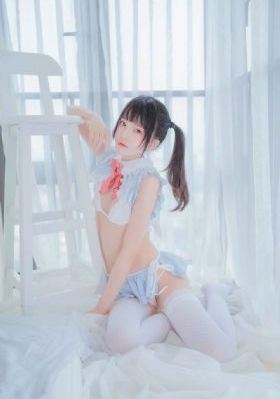日韩美女脱内衣玩奶_超清电影在线观看
