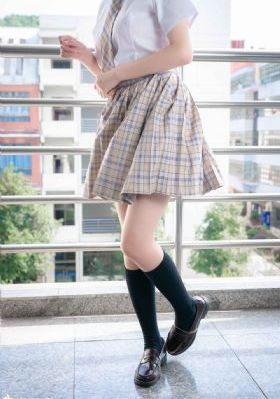 学生婬荡呻吟H校园_720在线视频观看