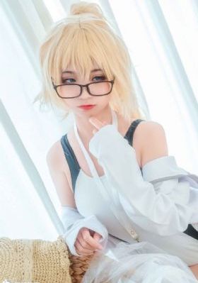 校花被老头c得合不拢腿_电影未删减版
