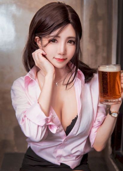 跪舔大屁股亚州_HD高清完整电影