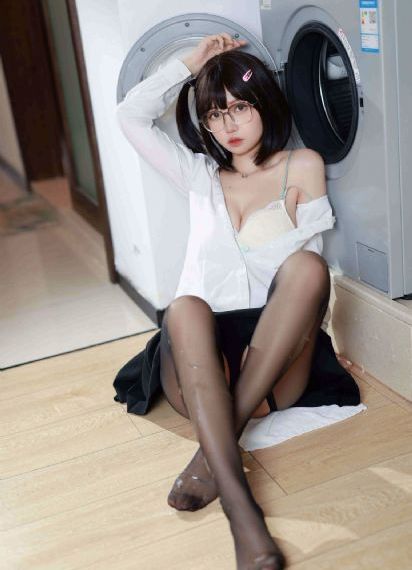 李雅AV在线_BD英语BD在线观看