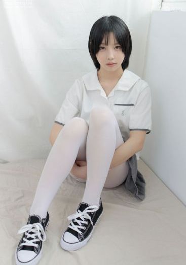 偷拍精品奶茶店女厕嘘嘘_1080P在线视频播放